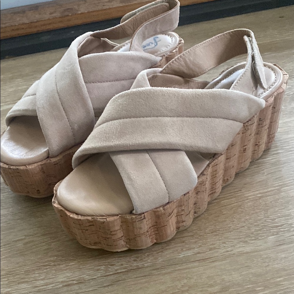 Free People EU39 Beige Cream Platform Sandals